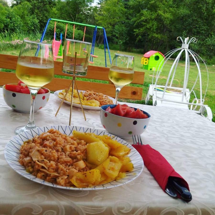 Camp Podkraj Hotell Virpazar Exteriör bild