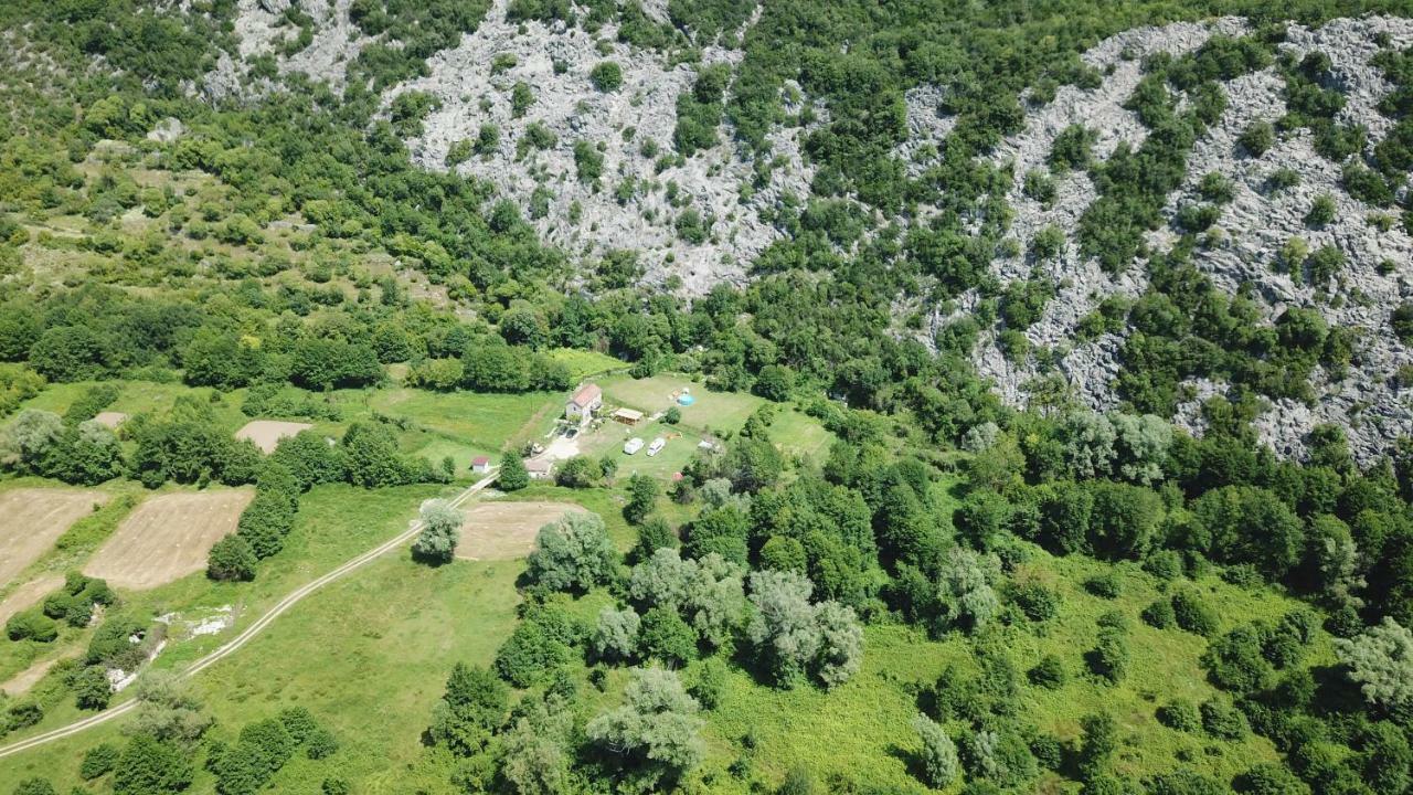 Camp Podkraj Hotell Virpazar Exteriör bild