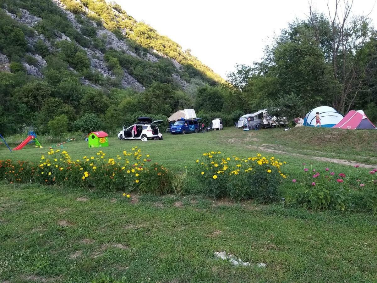 Camp Podkraj Hotell Virpazar Exteriör bild